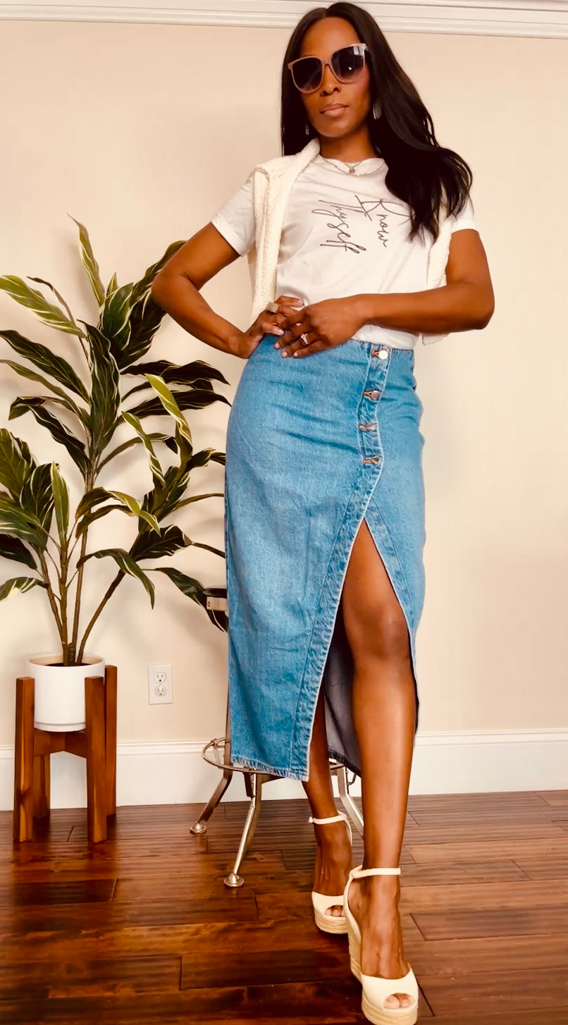 Know Thyself Women's T-Shirt